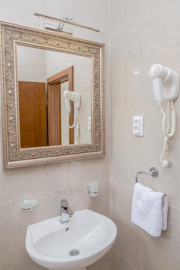 Kristal Apartmani Čanj 外观 照片