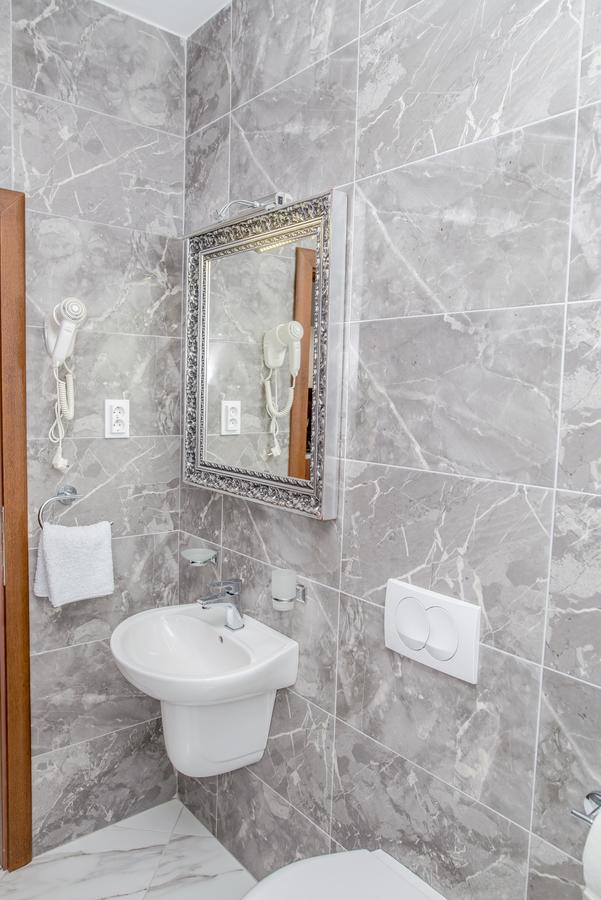 Kristal Apartmani Čanj 外观 照片